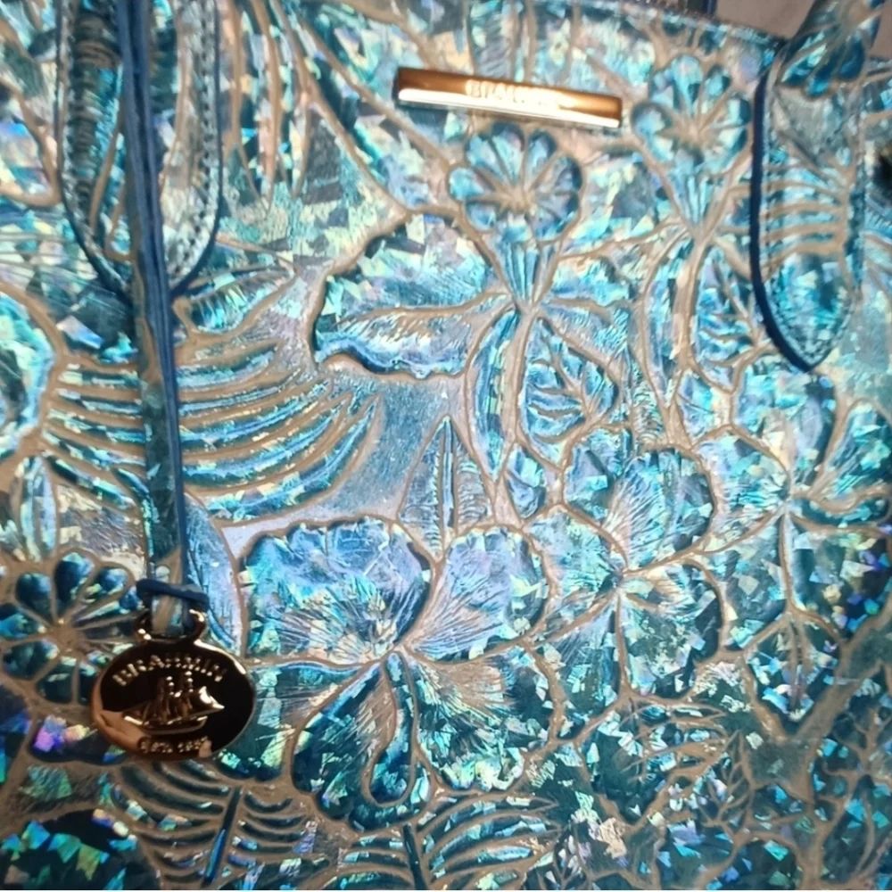 💙🔹️Brahmin 🔹️Small Caroline Serenity Sonic Genuine Leather Bag  (Pre-owned)